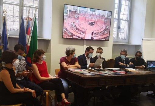 “In Piemonte pochi tamponi e carenza di personale sanitario: rischio caos in estate”