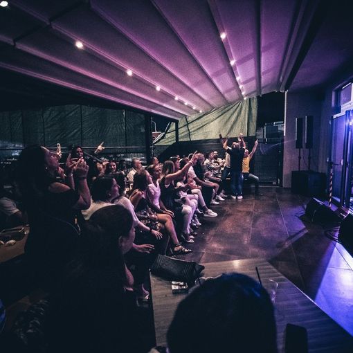 Un intenso fine settimana di musica quello proposto dal Pub Urban a Cosasca: Deviazioni Spappolate e ‘The flame party’