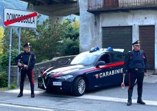 Girano in taxi mezza provincia e scappano senza pagare la corsa