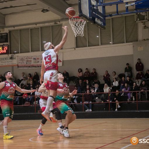 La Paracchini Expo Foma vince con Trecate e si qualifica per i play-off