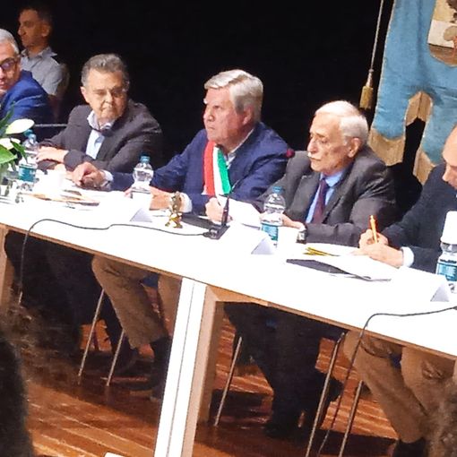 Primo consiglio comunale: botta e risposta con le minoranze sul programma di governo