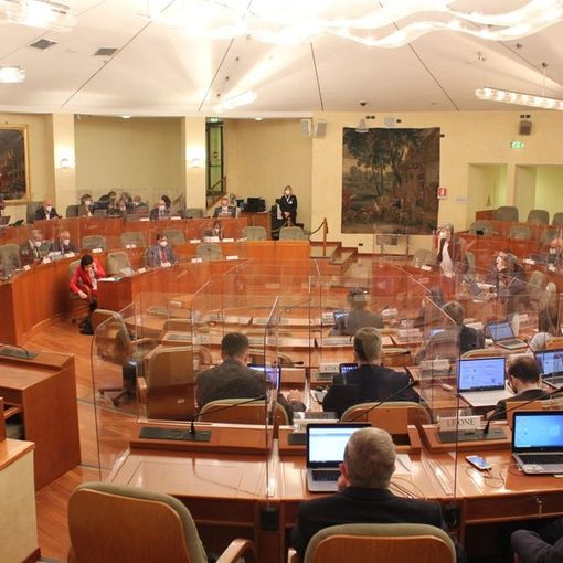 Il Consiglio regionale dice no al cibo sintetico