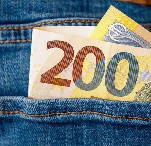 Indennità una tantum 200 euro: aperta la procedura per inviare le domande