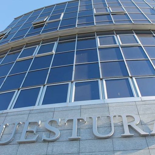 Chiede protezione internazionale in questura, viene arrestata per sfruttamento della prostituzione