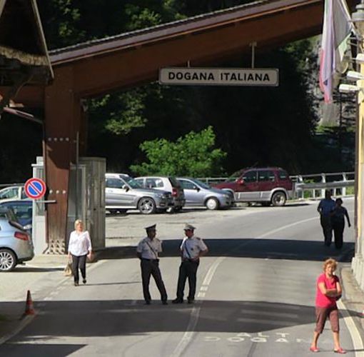 Dalla Svizzera all’Italia senza tampone, soddisfazione della Lega Salvini