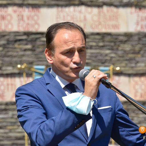 Cirio attacca il reddito di cittadinanza: &quot;Non si può dare 800 euro a chi rifiuta di lavorare e 530 a un anziano&quot;