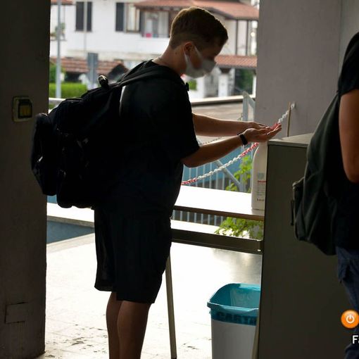 Scuola Sicura, il piano anti Dad del Piemonte: test salivari e screening