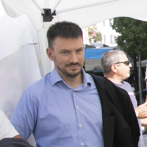 &quot;Assurdo che la giunta metta come priorità quella di assegnare una casa ai rom''