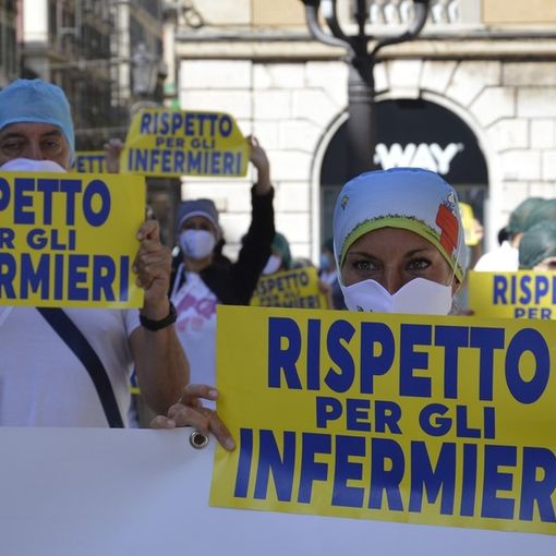Infermieri e medici uniti per uno sciopero nazionale