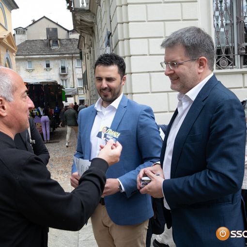 Tour elettorale nel Vco per Carlo Fidanza e Angelo Tandurella