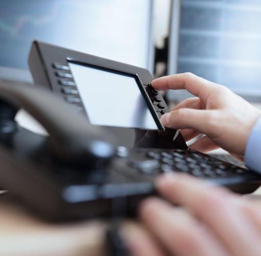 Compagnia telefonica condannata: aveva prelevato senza diritto 495 euro ad un ex cliente