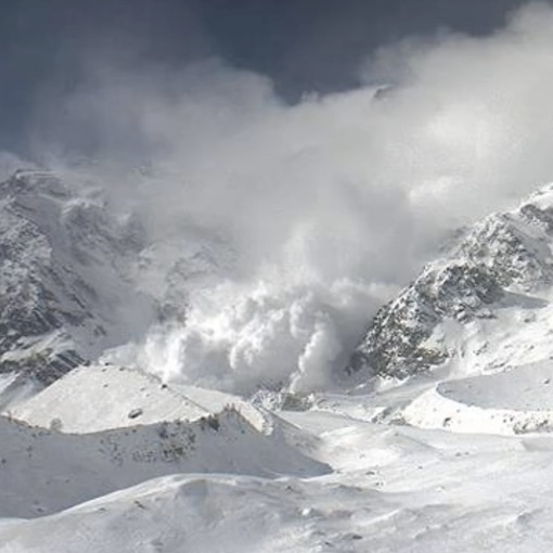 Nuove nevicate in alta quota: cresce il rischio valanghe