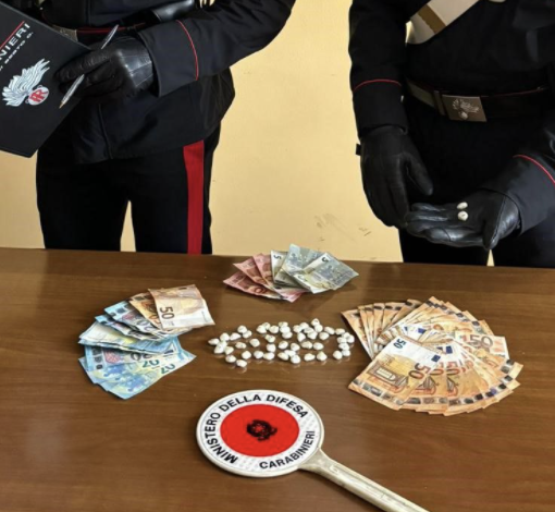 Droga, gestiva lo spaccio via Whatsapp da Sesto Calende: traffici anche nelle province di Vco e Novara