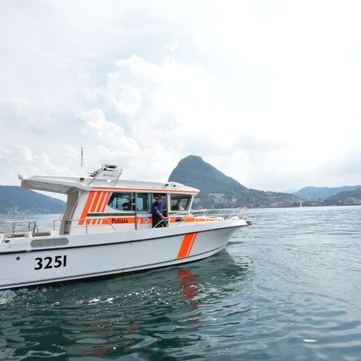 Ticino, anziano disperso nel lago Maggiore: robot e sonar per scandagliare i fondali