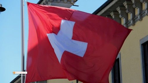 Decisione storica, la Svizzera abbandona la neutralità: sanzioni alla Russia