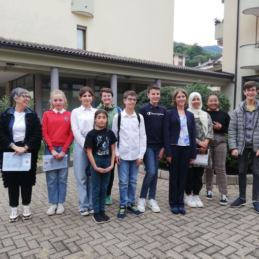Omegna, il Consiglio Comunale dei ragazzi presenta il concorso Scrittori in erba