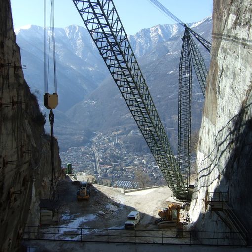 &quot;La Via del Marmo Rosa Candoglia - Milano a piedi: una mostra fotografica unica&quot;