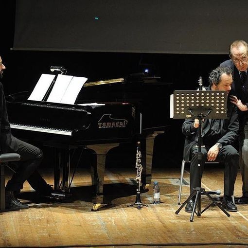 Michele Mirabella in scena a Il Maggiore
