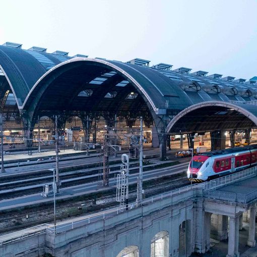 Trenord: 3,8 milioni di viaggiatori in treno a Malpensa nel 2022