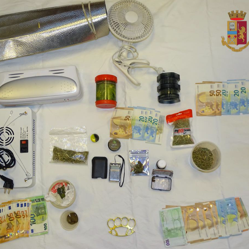 Marijuana, hashish, thc liquido e tutto il necessario per una serra “indoor”: arrestato dalla Polizia