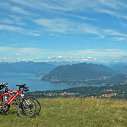 Il tuo Giro parte da Verbania: cicloturismo sulle orme dei più grandi campioni