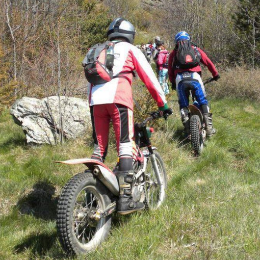 Due interventi di prevenzione incendi dei motoalpinisti Sogit