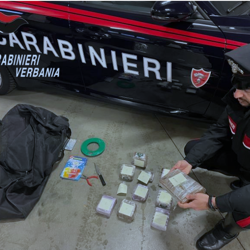 Arrestati 4 giovanissimi, nascondevano in una cascina a Cossogno oltre 1 chilo di cocaina e 4 chili di hashish. VIDEO