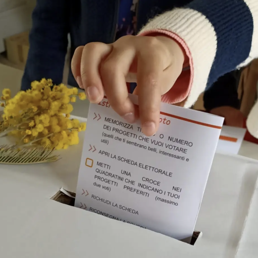 Voto nelle scuole per il consiglio comunale dei ragazzi di Verbania