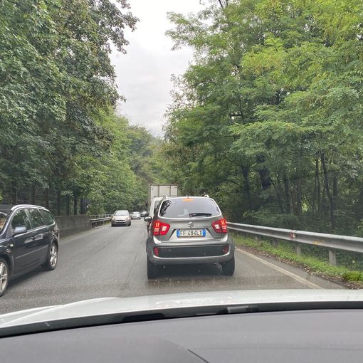 Code a Fondotoce per un incidente ai Tre Ponti