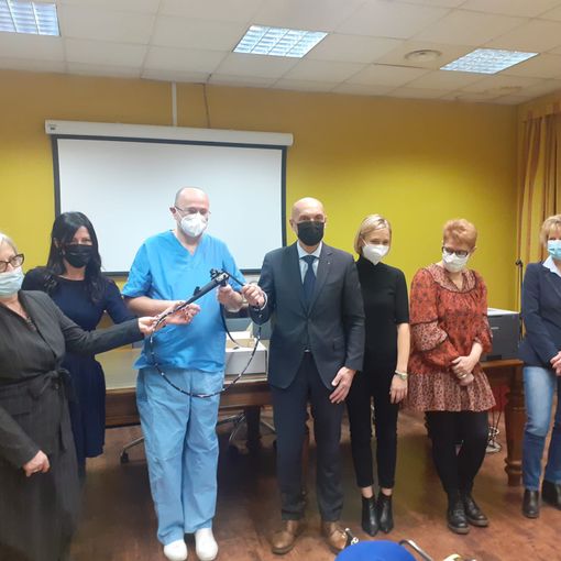 Donato all'ospedale Castelli un nuovo colonscopio pediatrico