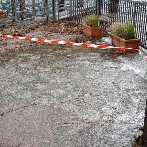 Lago d'Orta vicino all'esondazione