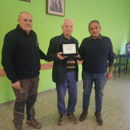 Festa a sorpresa per Alfredo Urbino, presidente emerito del consiglio di quartiere