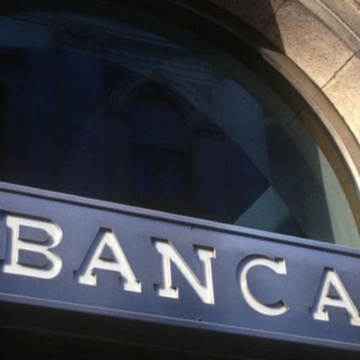 Banche: Uncem, 'Aumentano prelievi ma chiudono gli sportelli'