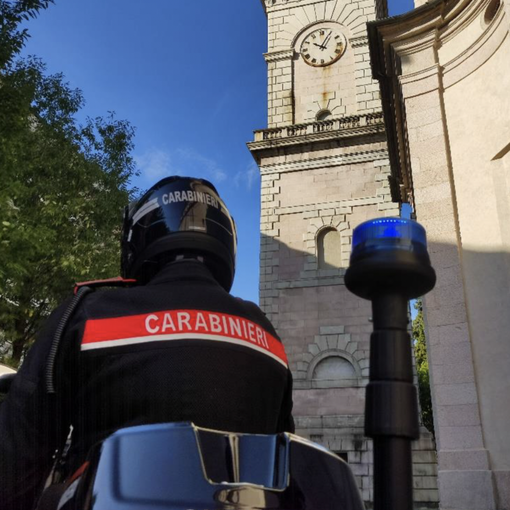 Perseguita la ex moglie con messaggi e minacce, arrestato un uomo di 55 anni