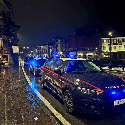 Omegna: controlli nei locali del centro, denunciato un giovane per possesso di un coltello