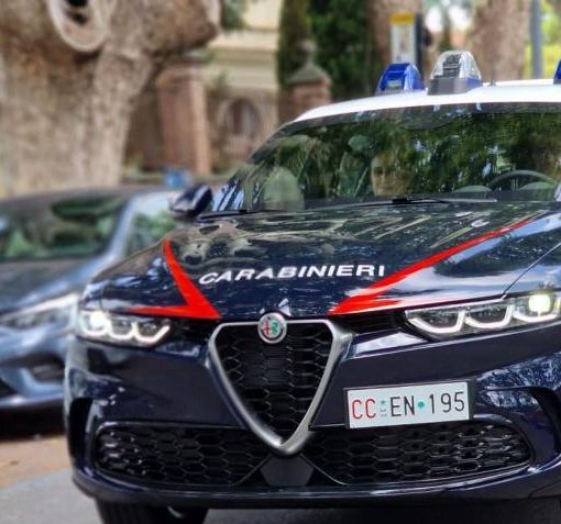 Giovane denunciato per evasione dai domiciliari: era stato condannato per scippo