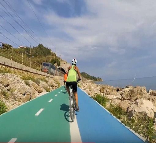 Fa discutere la proposta di realizzare una ciclovia Stresa-Baveno-Verbania