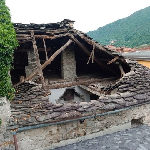 La Lega chiede interventi immediati sull'edificio crollato a Crusinallo a fine maggio