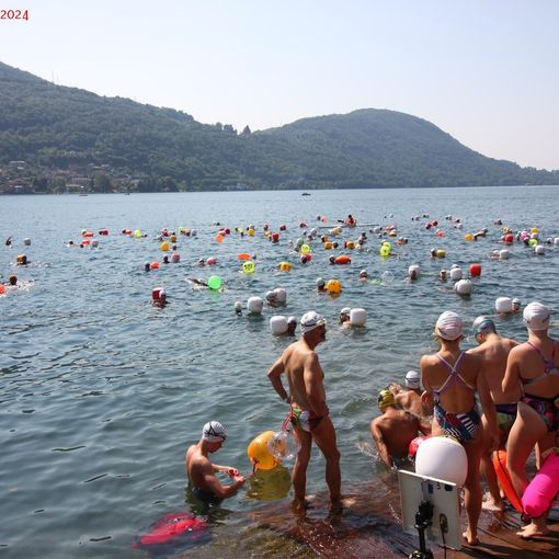 Omegna: successo per la 18esima edizione della traversata &quot;Da riva a riva&quot;   FOTO