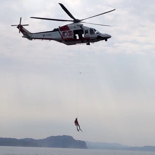 Esercitazione della guardia costiera a Verbania