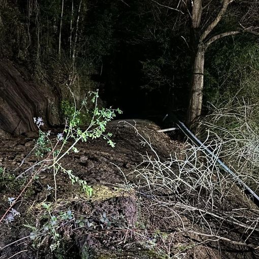 Smottamenti a Sasso Gambello: si lavora per riaprire la strada    FOTO e VIDEO