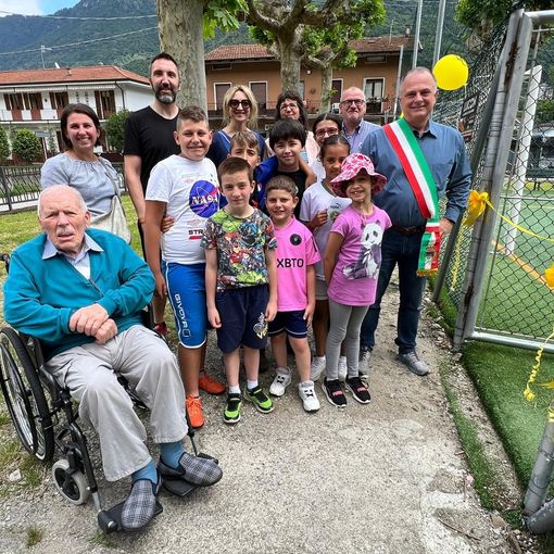 Taglio del nastro per il campetto del parco della Dogna di Crusinallo FOTO E VIDEO