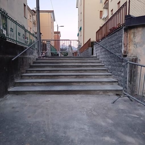 Completati i lavori di riqualificazione della scala di accesso di via Albasini