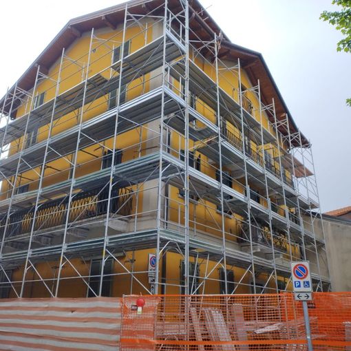 Al via la riqualificazione degli alloggi di edilizia pubblica in via Restellini