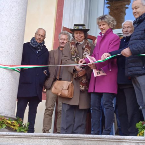 Taglio del nastro alla mostra della camelia invernale FOTO