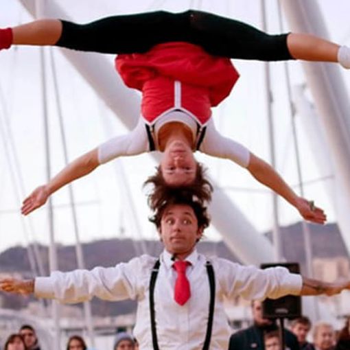 Il festival &quot;Dalla montagna al lago&quot; si apre con uno spettacolo di circo