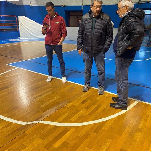 Parquet danneggiato al PalaBagnella, immediato l'intervento dei tecnici
