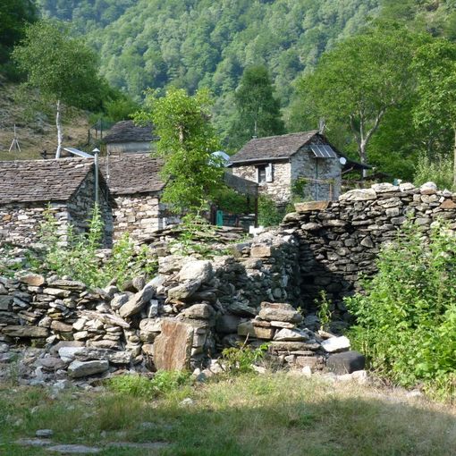 Chiuso il sentiero tra Cicogna e Pogallo