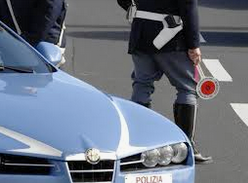 Sorpassi in curva a velocità folle sulla SS34, patente ritirata e 36 punti decurtati a un frontaliere