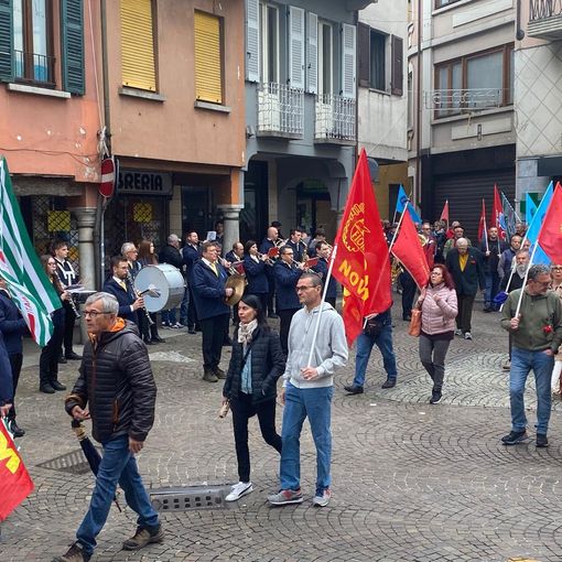 Ad Omegna la cerimonia ufficiale del primo Maggio FOTO